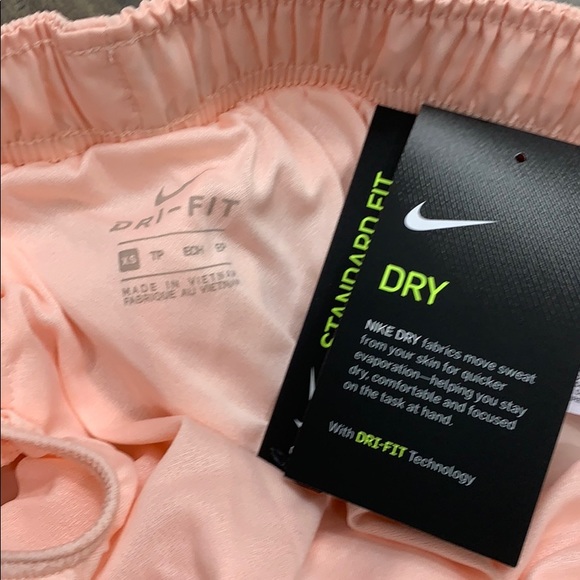 NIKE Women’s running shorts with Dri-Fit Technolog - Picture 9 of 10